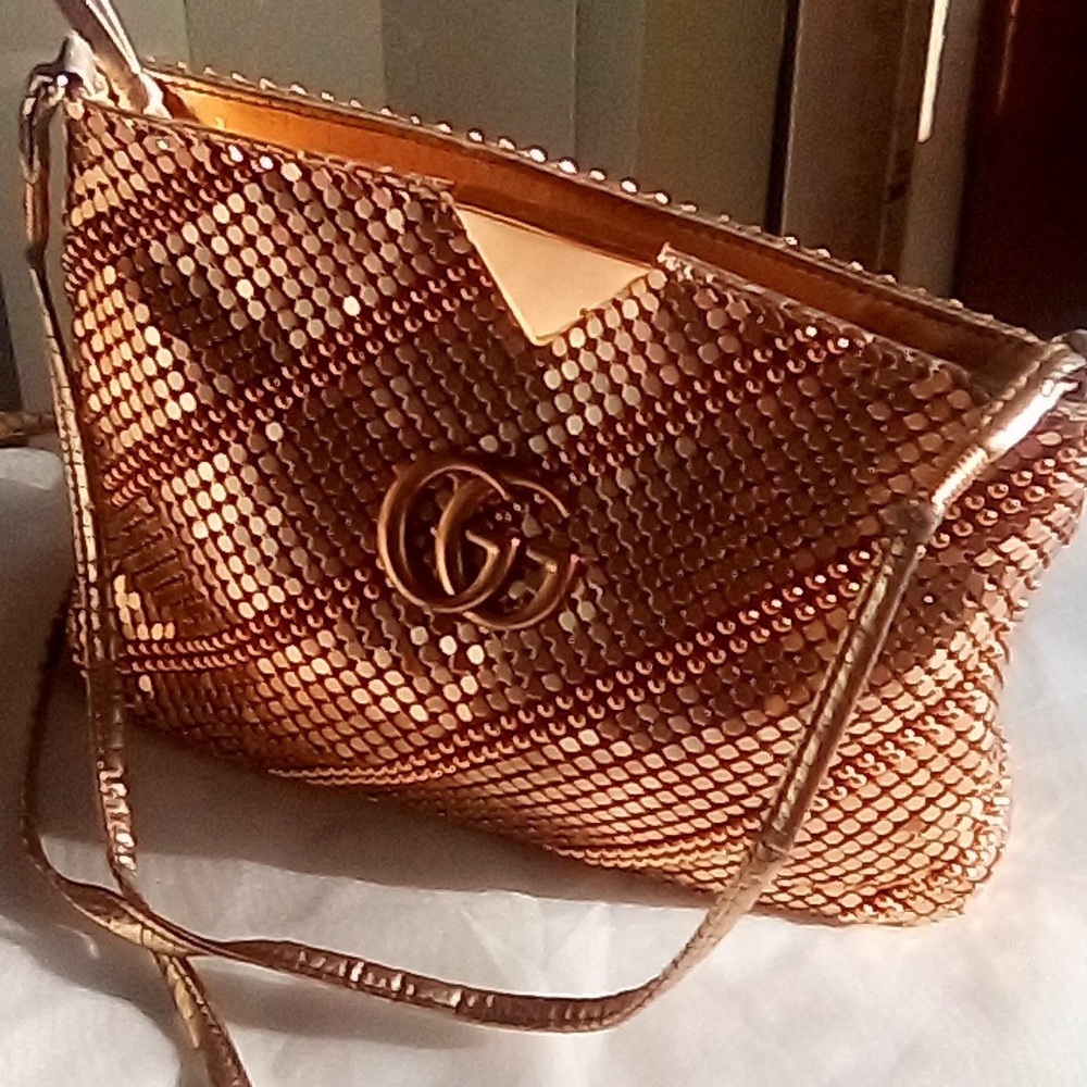 Authentic Gucci Monogram Hardware Gold Mesh Link Crossbody Bag - Picture 5 of 17